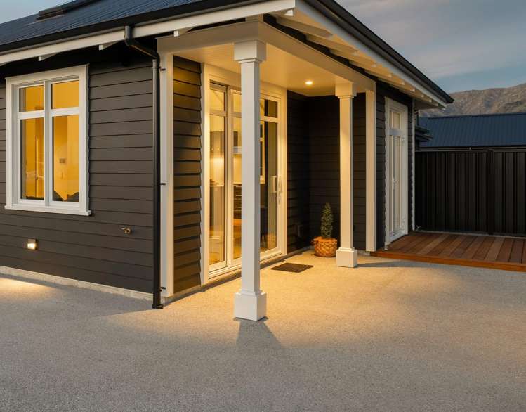 105 Burdon Loop Lake Hawea_26