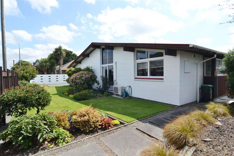 76 Racecourse Road Sockburn_23