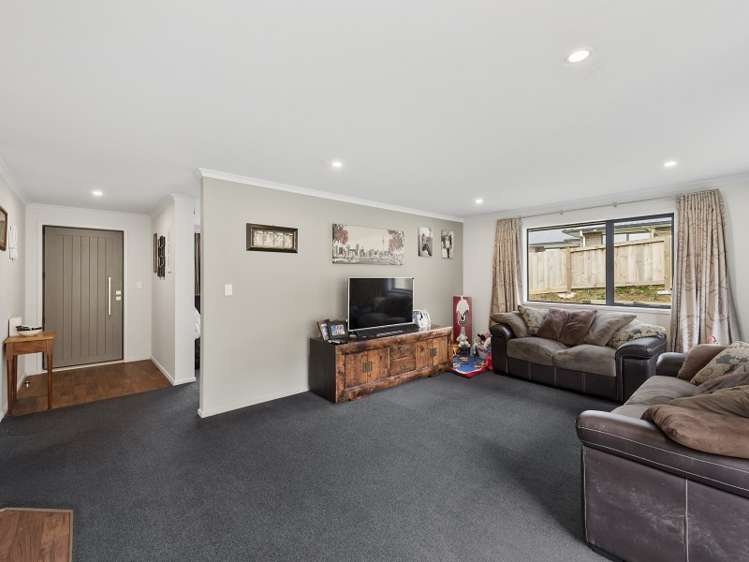 8 Ella Place Grandview Heights_7