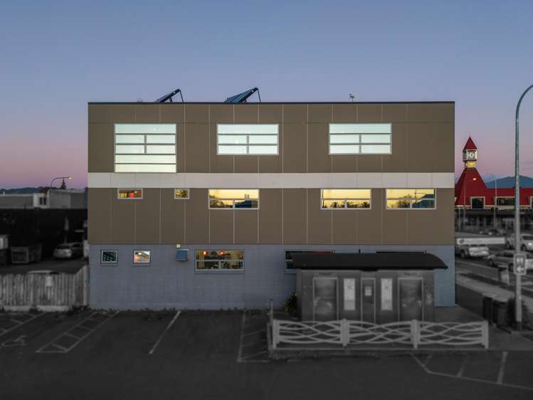 10 Queen Street West Levin_23