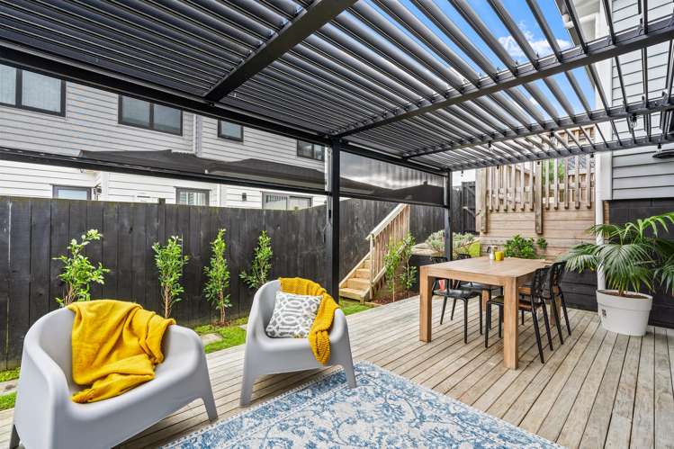 1 Crompton Place Orewa_11