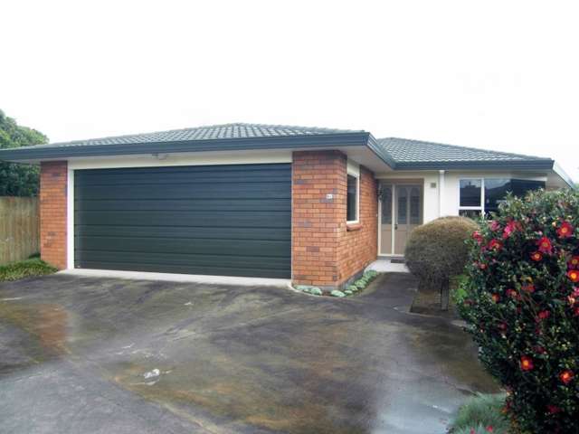 5c Waiwera Place Merrilands_1