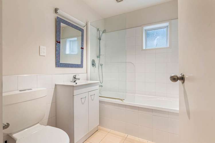 182b Whangaparaoa Road Red Beach_21