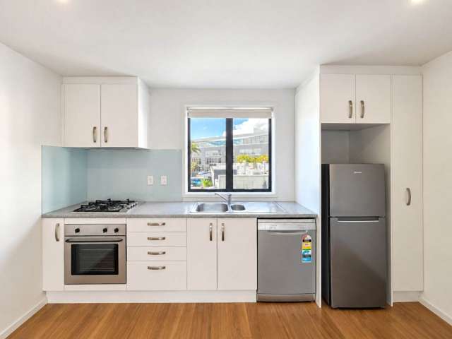 2/53 Main Highway Ellerslie_1