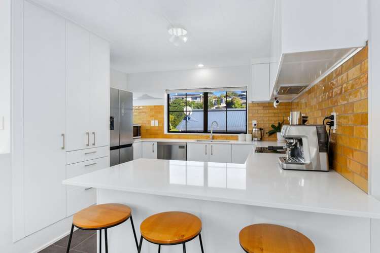 54b Polkinghorne Drive Manly_8