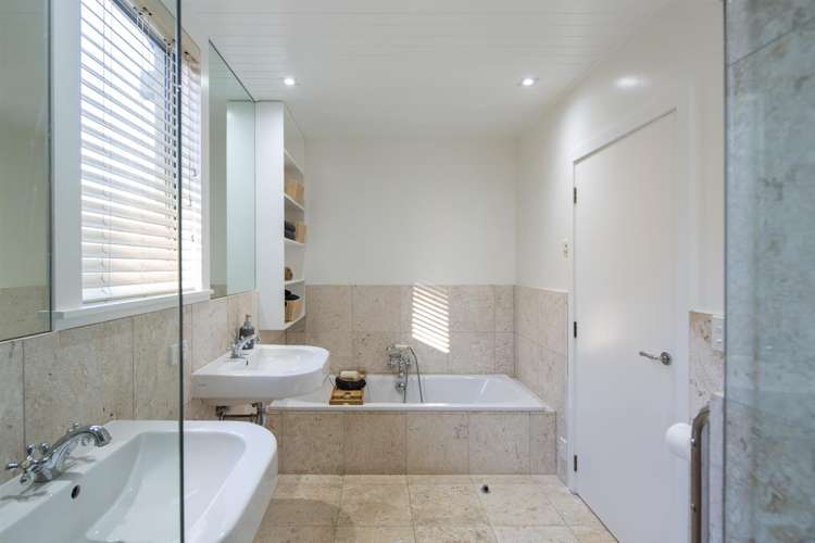 9/12 Dublin Street Queenstown_12