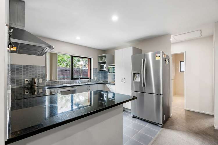 8 Sai Street Flat Bush_5