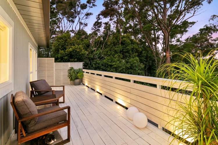 42 Ngarahana Avenue Paremoremo_4