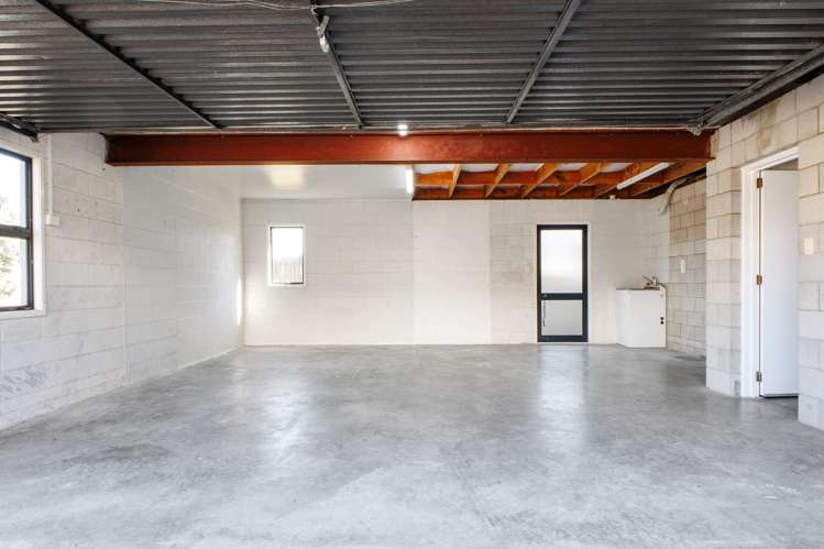 4 Commodores Close Coastlands_15