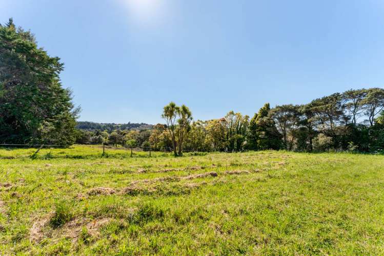 306 Glengarry Road Glen Eden_32