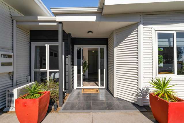 SERENITY AND STYLE ON HETA ROAD