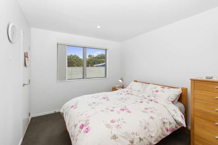 2b Peachgrove Road Te Atatu Peninsula_9