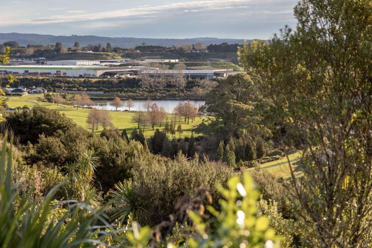 40 Broadwater Close Pyes Pa_5