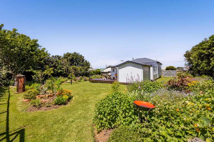 53 Fox Street Opunake_28