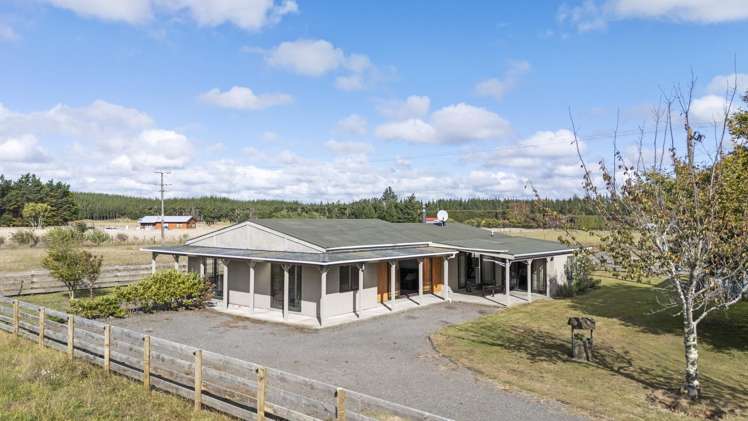 363 Brandon Hall Road_3