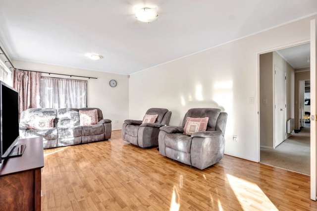 2/81 Aviemore Drive Highland Park_3