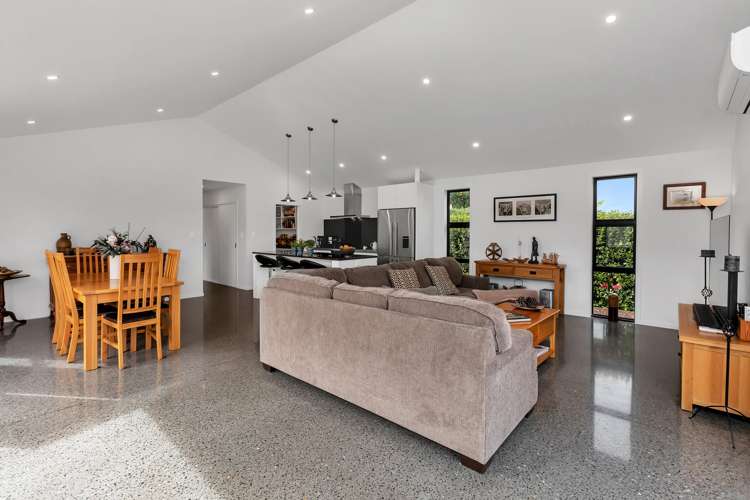 9 Corsair Drive Maungatapere_18