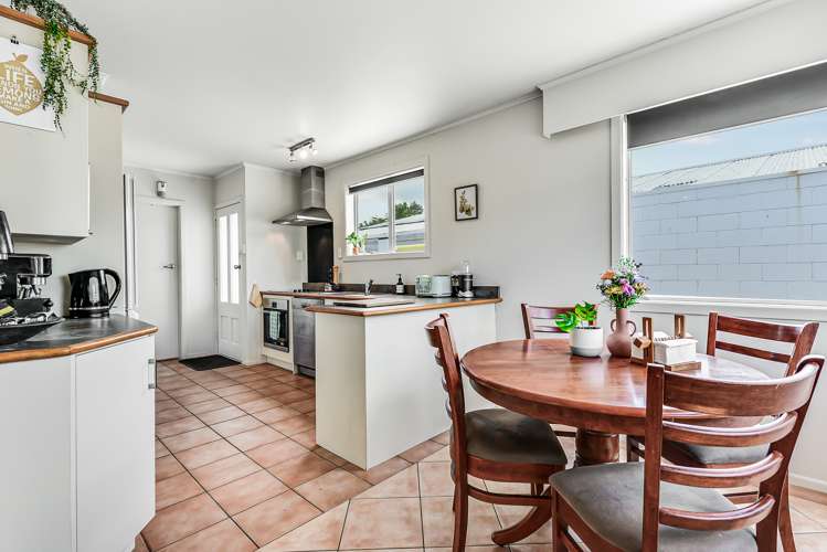 6 Kohekohe Place Pukete_4