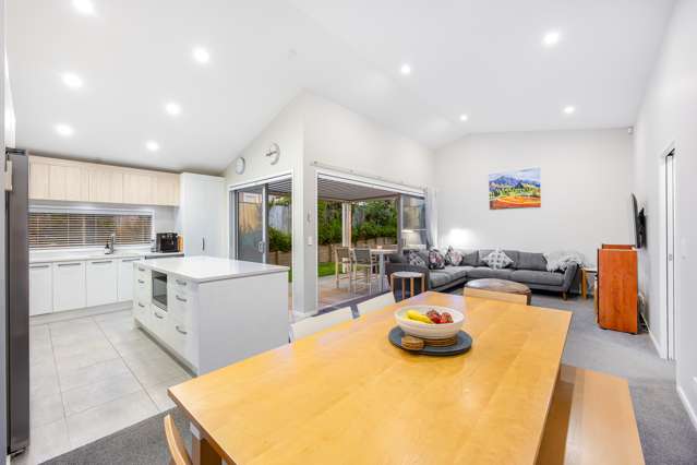 3 Greenlink Rise Long Bay_1