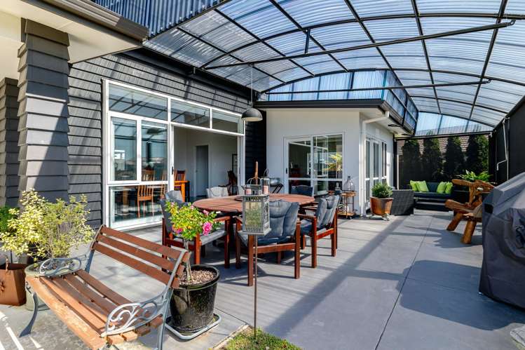 2 Morocco Terrace Kelvin Grove_37