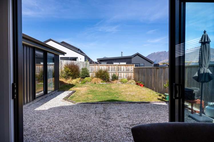 11 Till Street Jacks Point_16