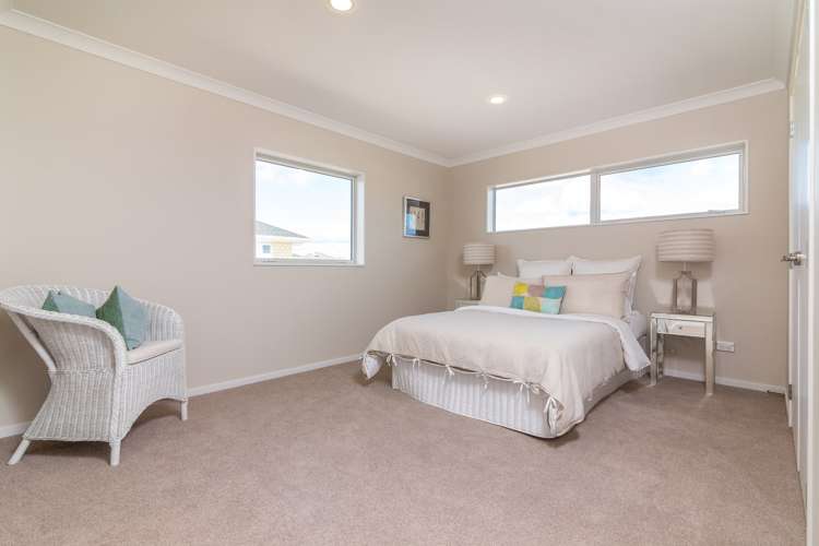 3 Iwinuku Crescent Wattle Downs_15