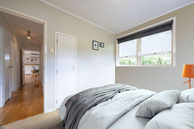 183 Golf Road Titirangi_11