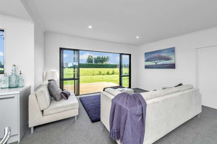 1845 Thongcaster Road Oxford_14