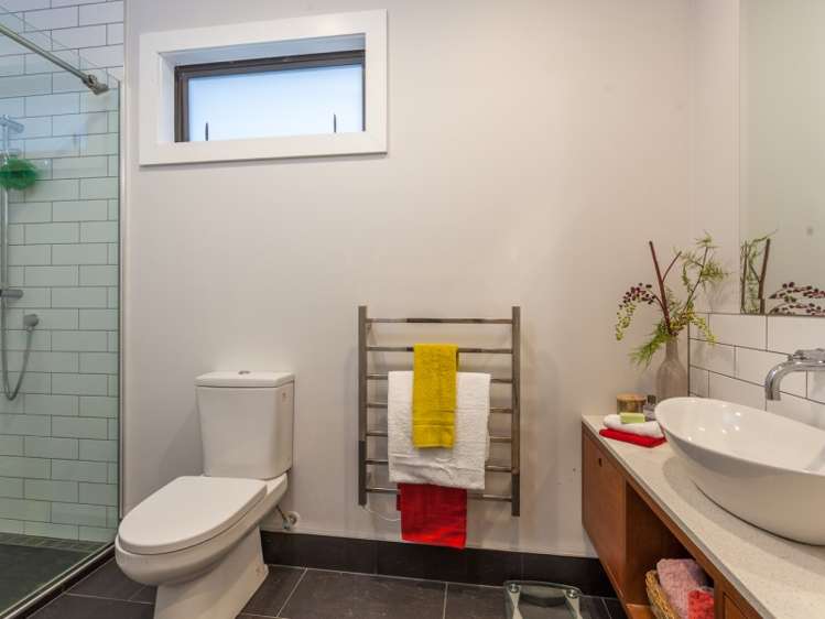 60 Sylvan Valley Avenue Titirangi_11