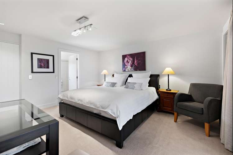 5 Vancouver Drive Queenstown_22