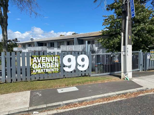 2 Bedroom in Otahuhu - Comfortable & Convenient