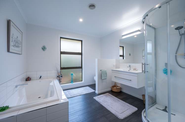 4 Trek Place Richmond_24