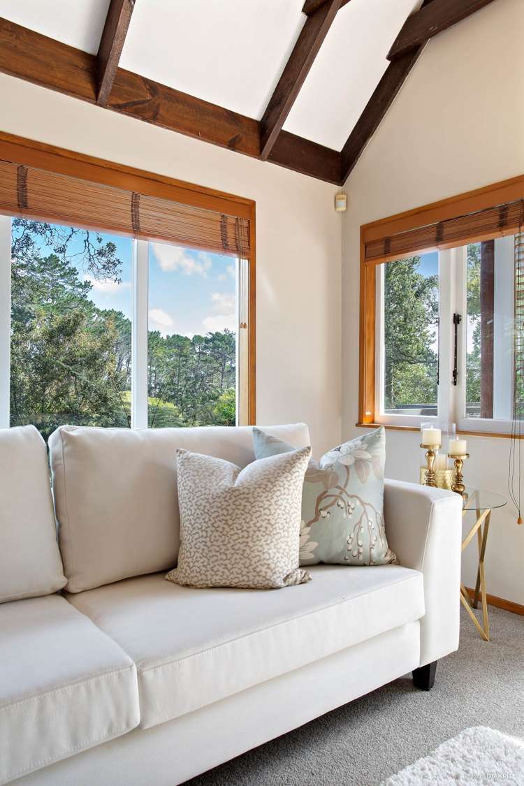 27 Rosecamp Road Beach Haven_19