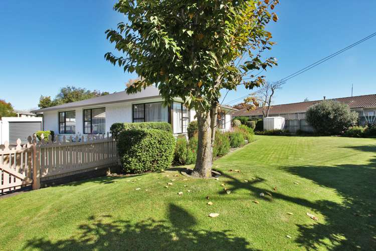 355 Sawyers Arms Road Harewood_11