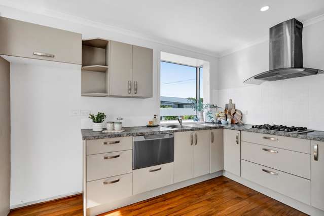 7 Hulke Crescent Bell Block_4