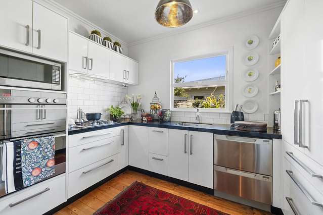 11 Burns Street Westown_1