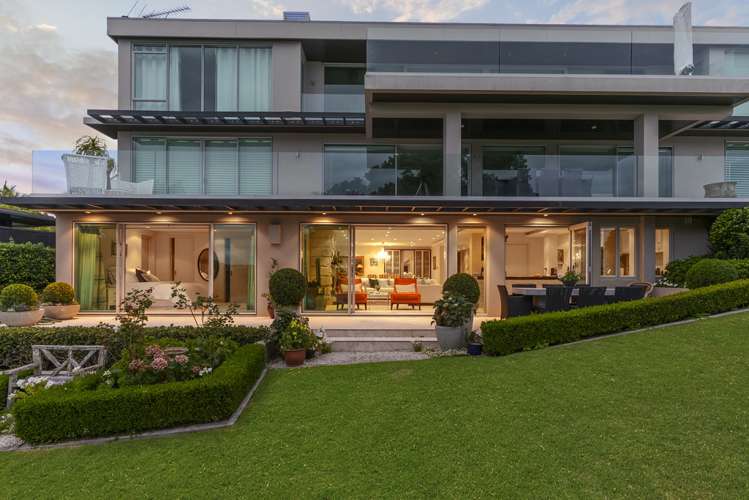 1/27a Paritai Drive Orakei_1