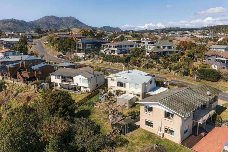 22 Birch Street Hilltop_16
