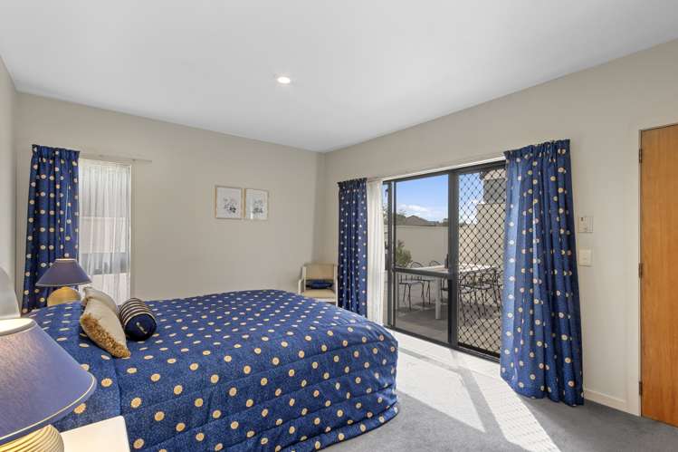 6 Thurlestone Place Burnside_17