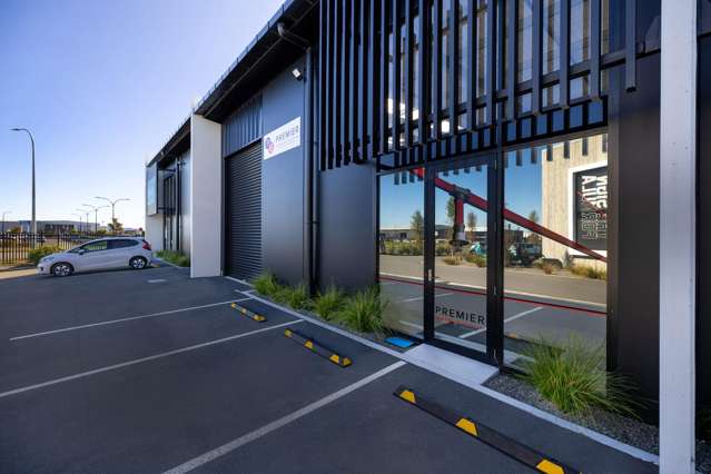 2/4 Brent Greig Lane Burbush_2