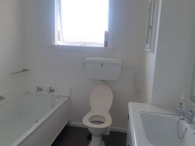 2/2 Farnham Place Ilam_6