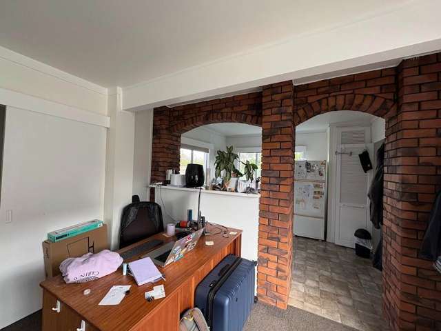 1/185 Chivalry Road Glenfield_1