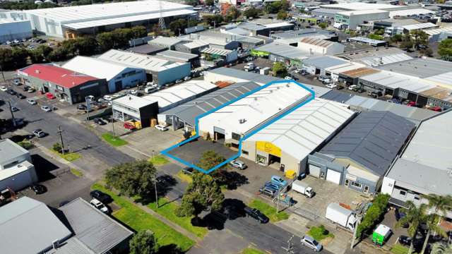 16 Olive Road Penrose_1