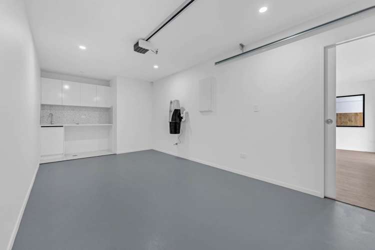 7C Surrey Street Manurewa_16