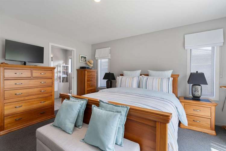 27 Armstrong Avenue Carterton_16