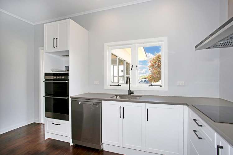 86 Saddleton Road Clarks Beach_13