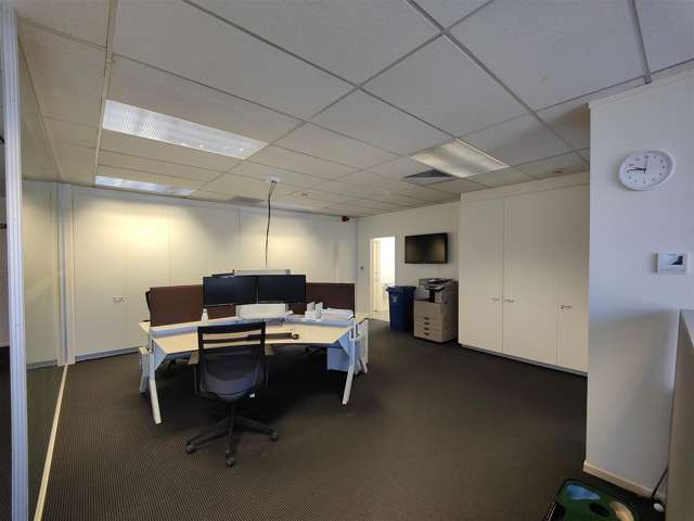 17B Leslie Hills Drive Riccarton_2