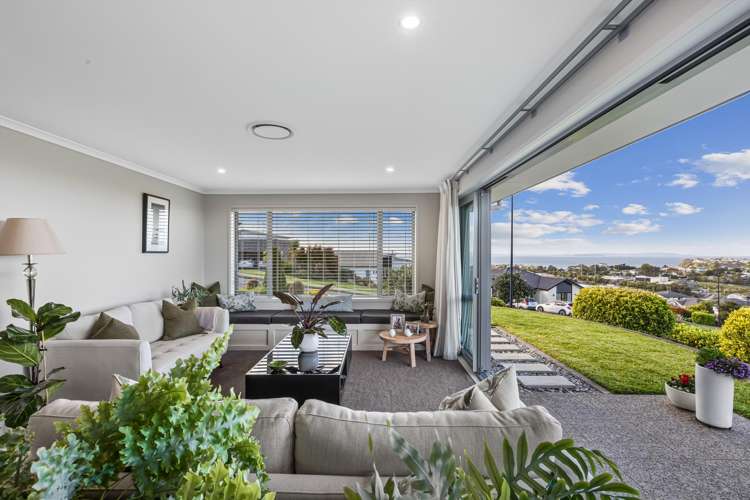 8 Woodridge Drive Stanmore Bay_6