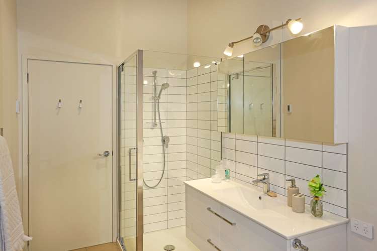 27 North Road Clevedon_15