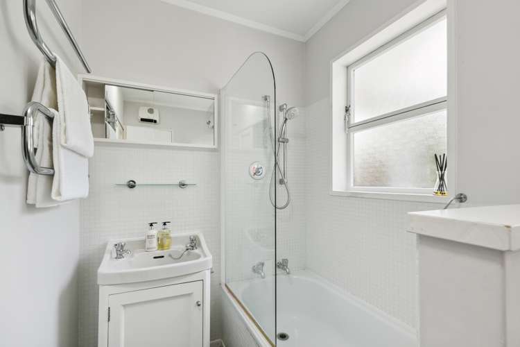 92b Churton Drive Churton Park_9